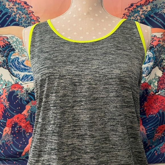 This shirt is comfy and cute. It’s dri fit from BCG. It is great for working out - Picture 3 of 4